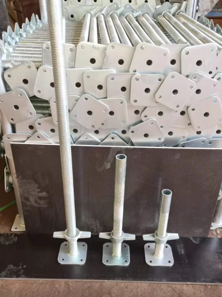 adjustable scaffolding base jack